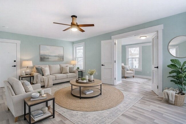 Photo - 258 Amherst St Unit 2nd Floor Rental