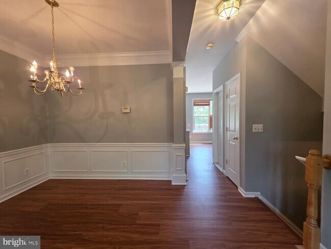 Photo - 22486 Maison Carree Square