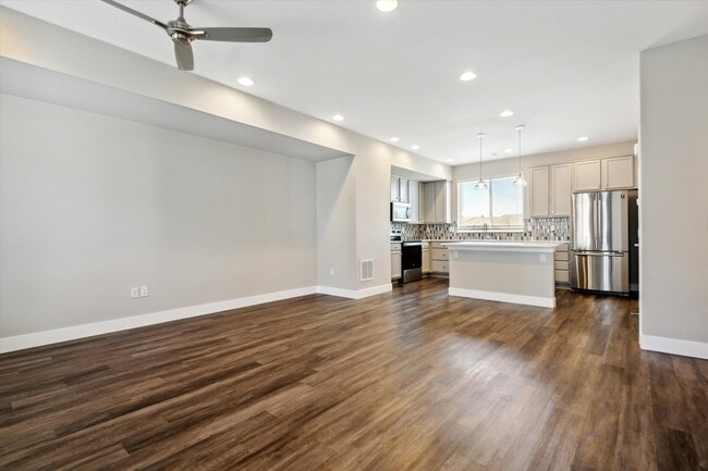 Photo - Creekline Townhomes