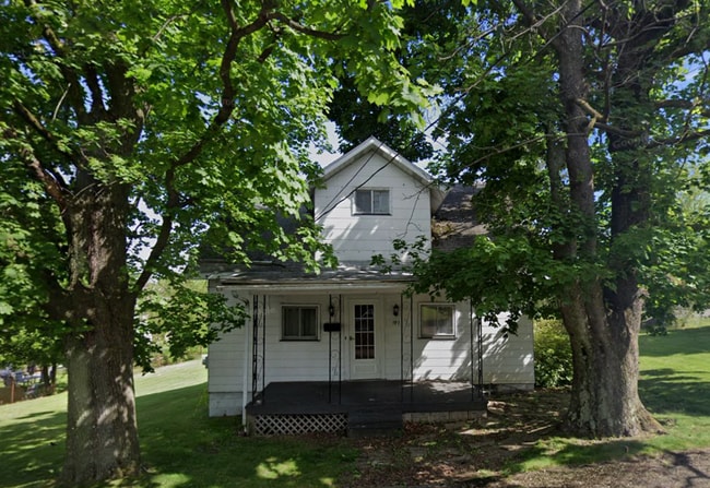Building Photo - 197 Searight Ave Rental