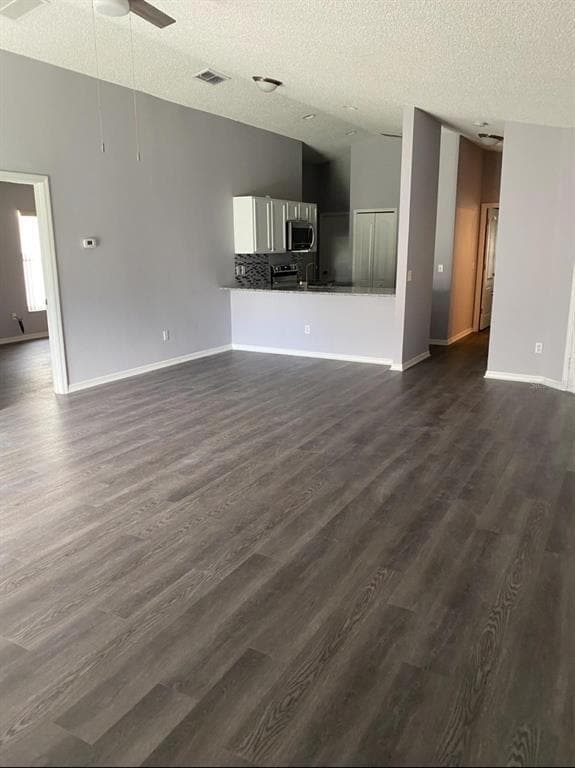 Photo - 1548 Tiverton Blvd