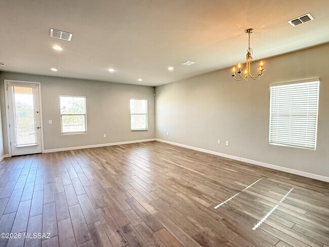 17002 W Starr Rd