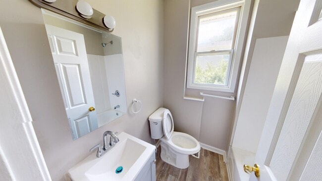 Photo - 1118 High St