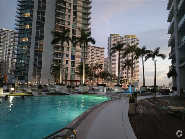 Building Photo - 2 Bed/2bath Condo in Brickell with Miami R...