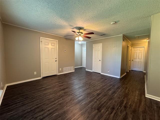 Photo - 303 Ridgefield Cir