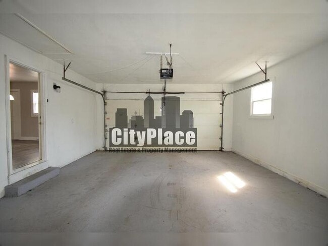 Photo - 4550 S Keystone Ave