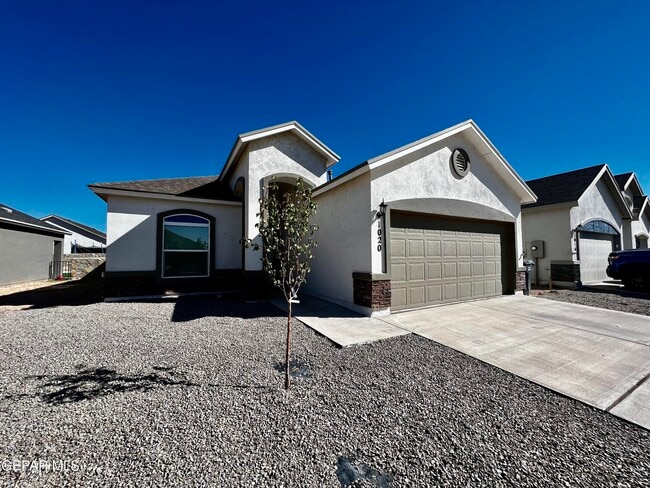 Photo - 1020 Indigo Sky St