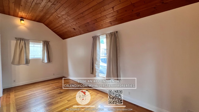 Photo - Quaint cottage with hardwood floors, private entrance and patio, surrounded by lush gardens!