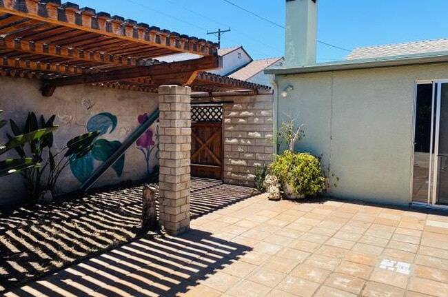 Photo - 214 N K St