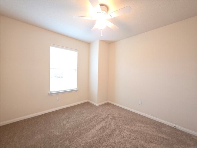 Photo - 163 Snug Harbor Dr