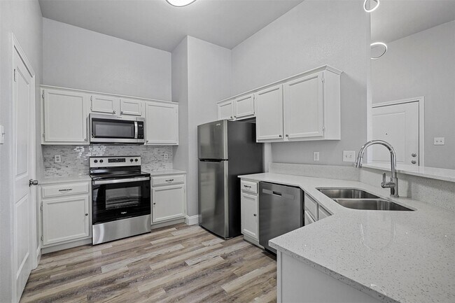 Photo - 1533 Prescott Dr