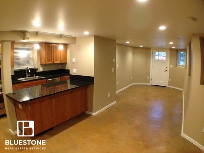 Photo - 2254 NW Irving St Unidad B
