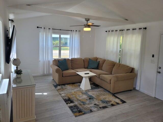 Photo - 6423 SE Lillian Ct