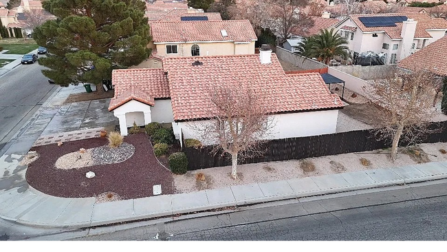 Photo - 1800 E Newgrove St