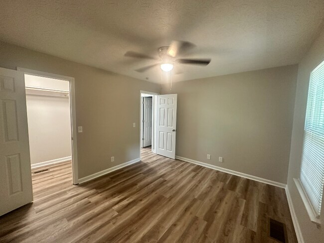 Photo - 1506 Batts Blvd Unidad 8