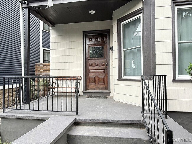 Building Photo - 460 Rhode Island St Rental