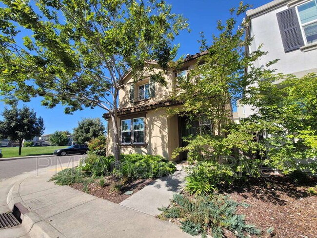 Photo - 3238 Chelmer Way
