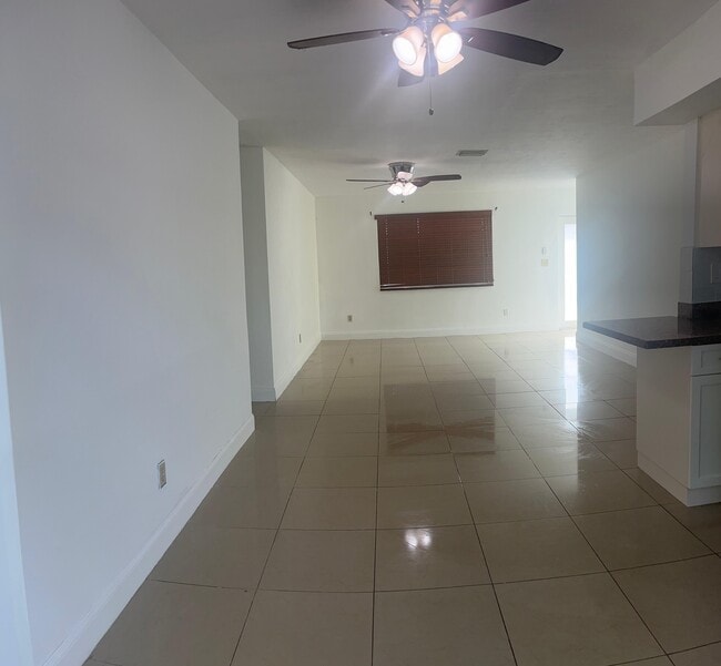 Photo - 19827 SW 118th Pl