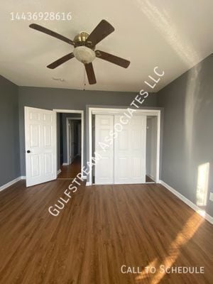 Photo - 2854 Rayner Ave