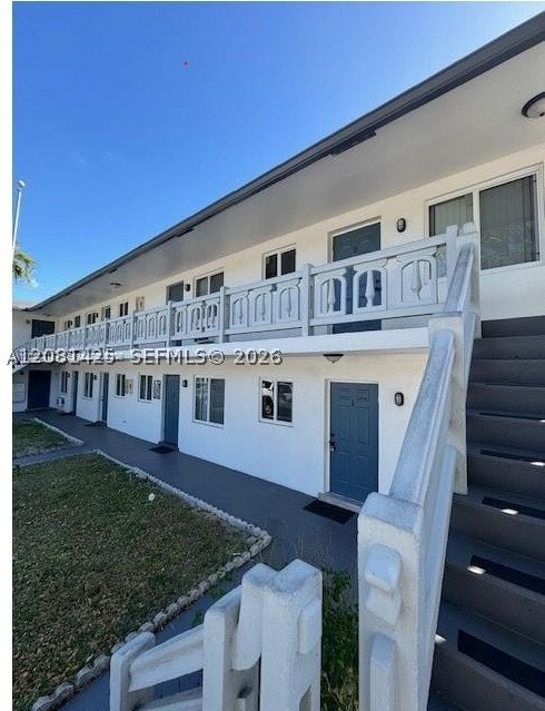 Building Photo - 495 NW 43rd St Unit 6