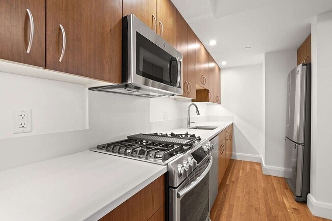 Building Photo - 165 Winthrop Rd Unit A Rental