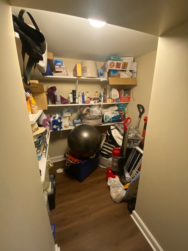 Photo - 2118 N Avers Ave Unit G