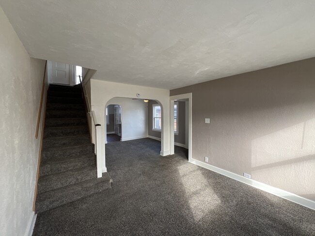 Photo - 3404-3406 Victory Ave