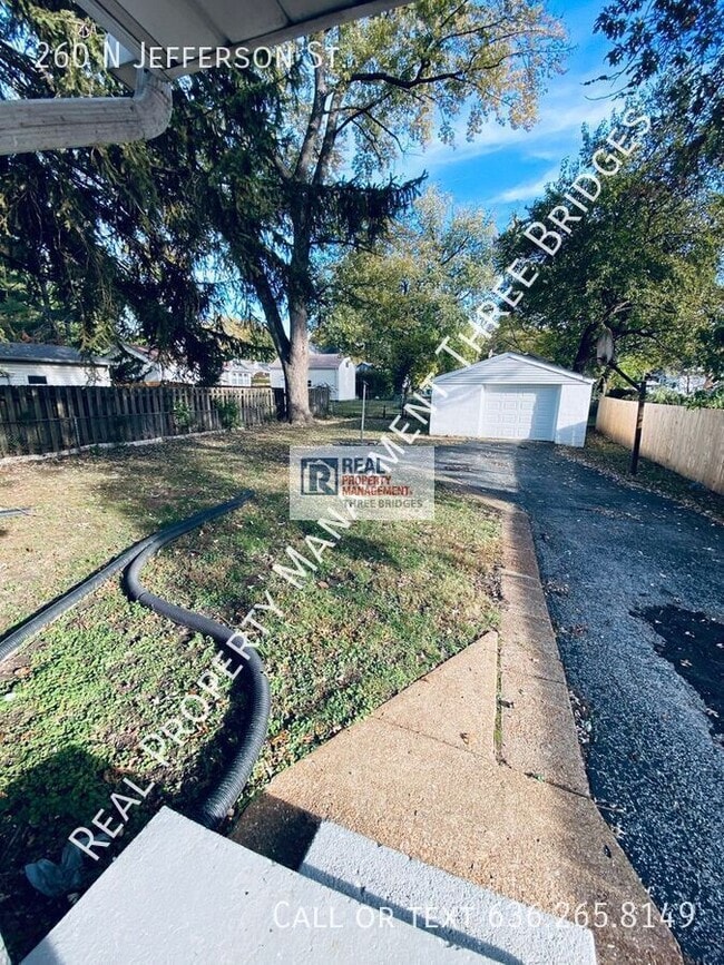 Photo - 260 N Jefferson St