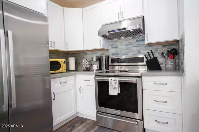 Photo - 16627 N 45th Pl Unit # A