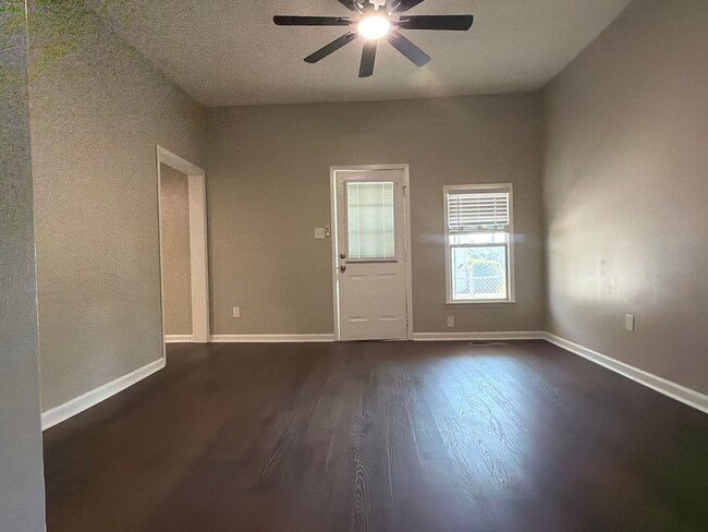 Photo - 2515 Cedar Ln