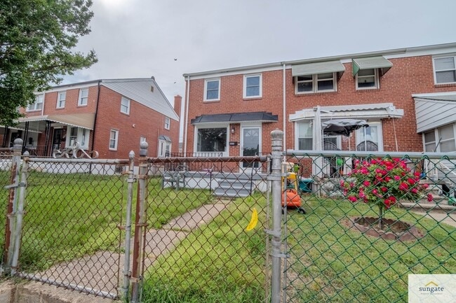 Photo - 1924 Penhall Rd