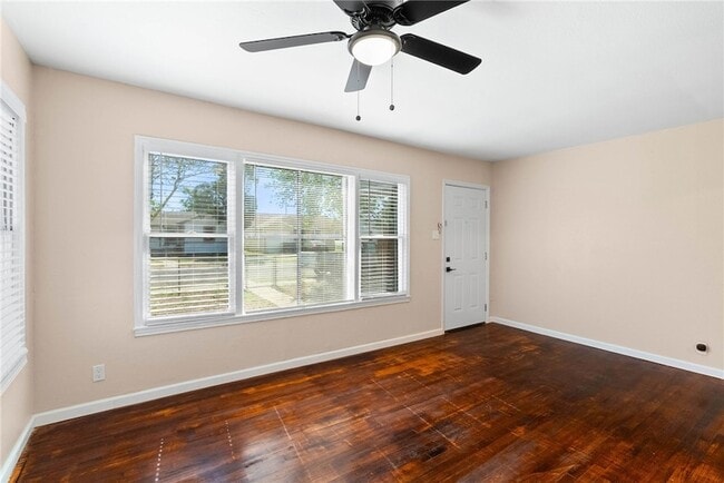 Photo - 4325 Ramsey St