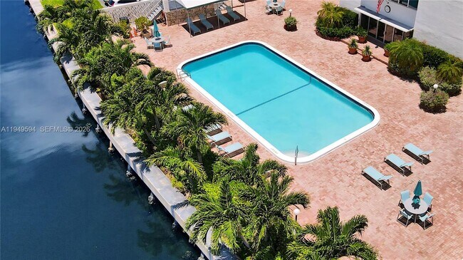 Photo - 401 Golden Isles Dr Unit 307