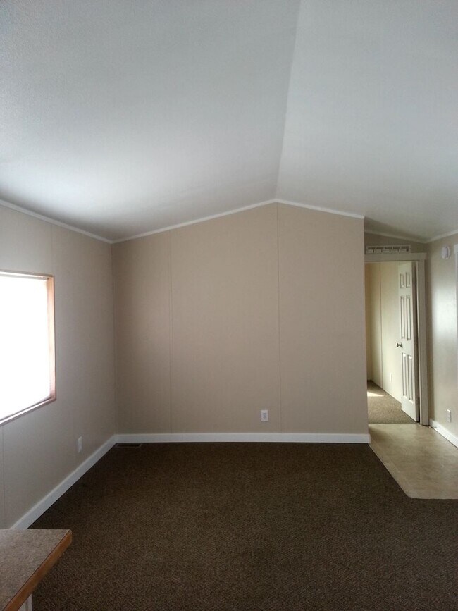 Photo - Great 2 Bedroom 1 Bathroom home in North Pointe!