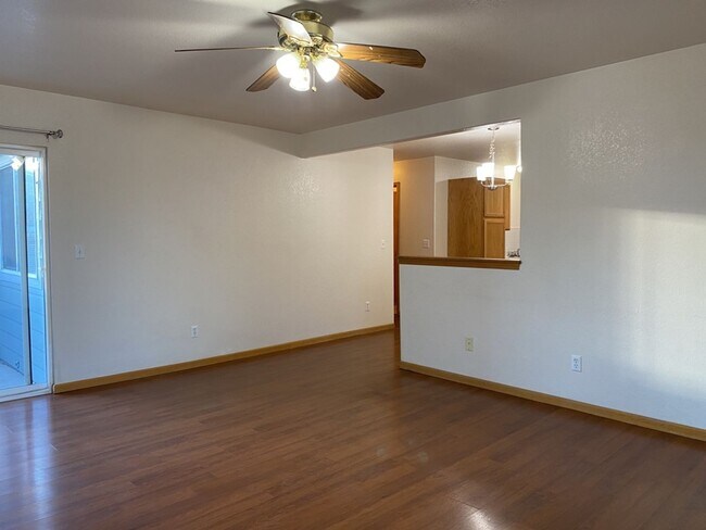 Photo - 3 Bed, 2 Bath Duplex in West Fort Collins close to Foothills