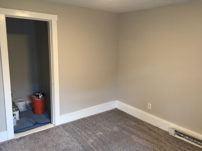 Building Photo - 215 Madison St Unit B