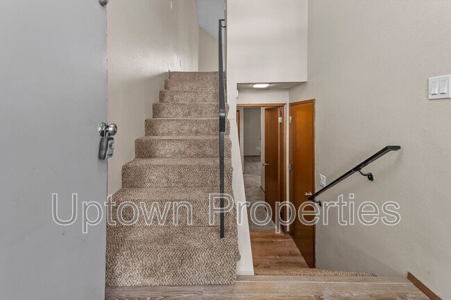 Photo - 250 Cervantes Cir