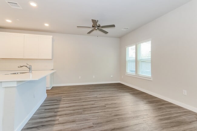 Photo - 18306 W Centro Cir