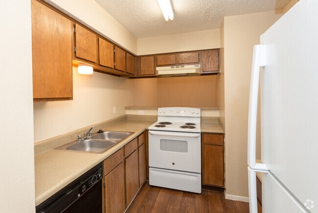 2BR 2BA - 952 SF - Park at Caldera