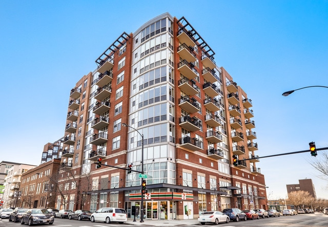 Building Photo - 1201 W Adams St Unit 909