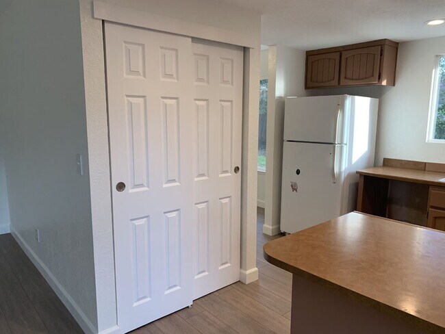 Photo - Recently remodeled home a short walk from Cameron Park Lake for rent!