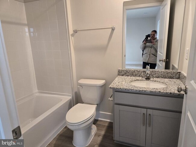 Photo - 151 Munsee Cir