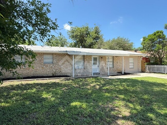 Photo - 5014 Galahad Dr