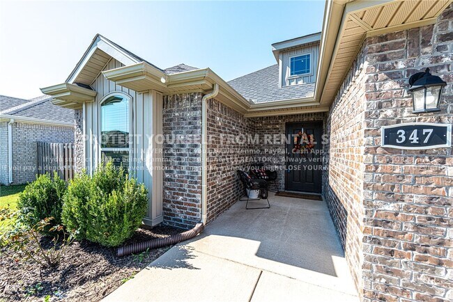 Photo - 347 W Tyler Rd
