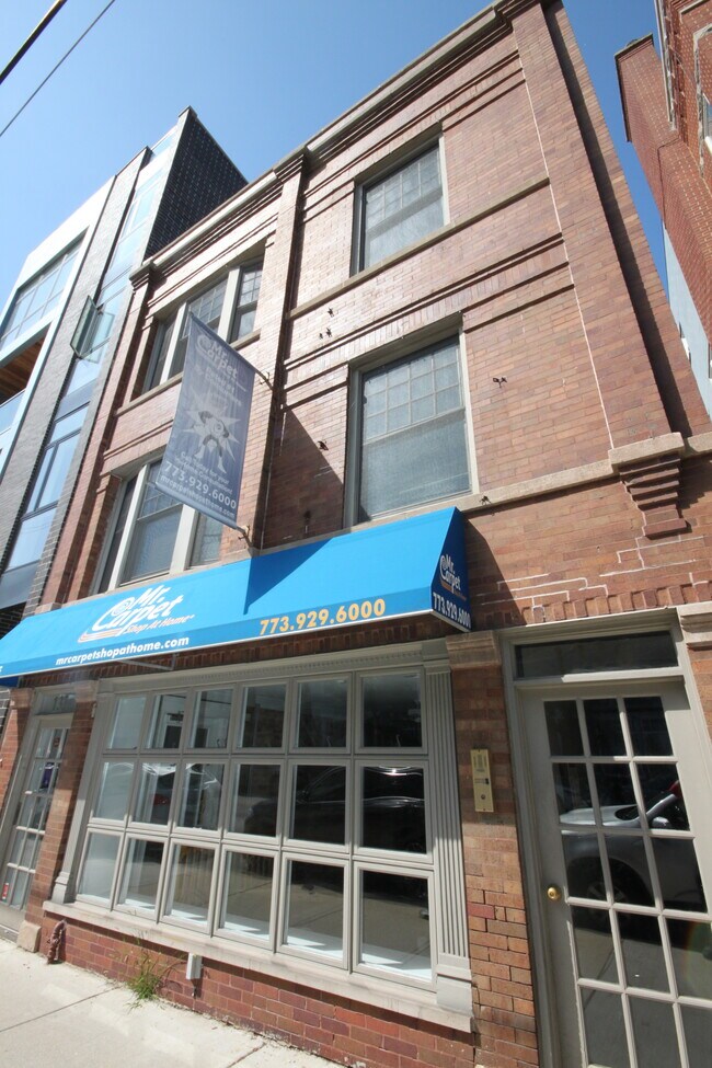 Photo - 1336 W Belmont Ave Unidad 3