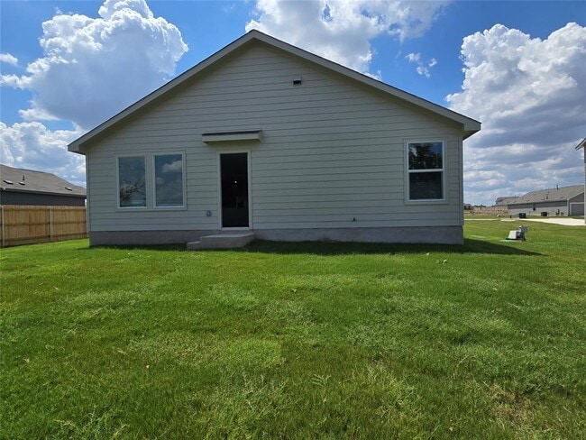 Building Photo - 12920 Eastland Dr Rental