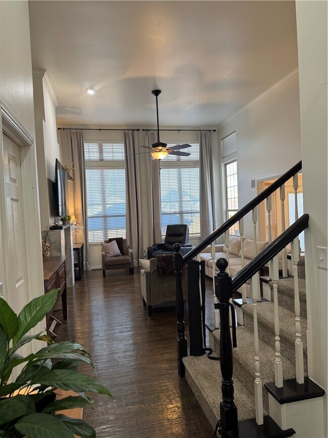 Photo - 101 Fox Glove Ln