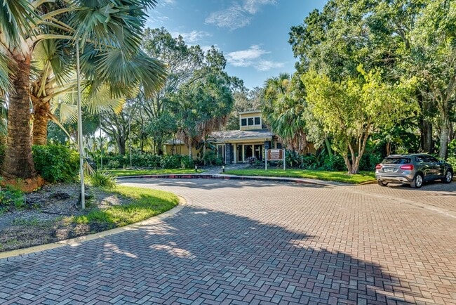 Aventine at Forest Lakes Apartment Homes