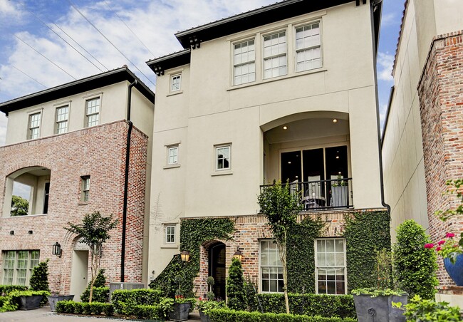 Building Photo - 1152 Mosaico Ln
