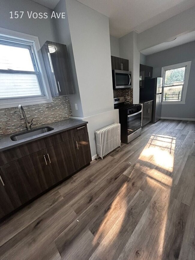 Photo - 157 Voss Ave